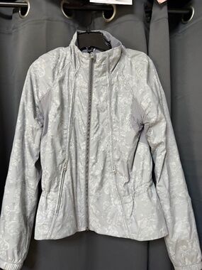 Lululemon light jacket